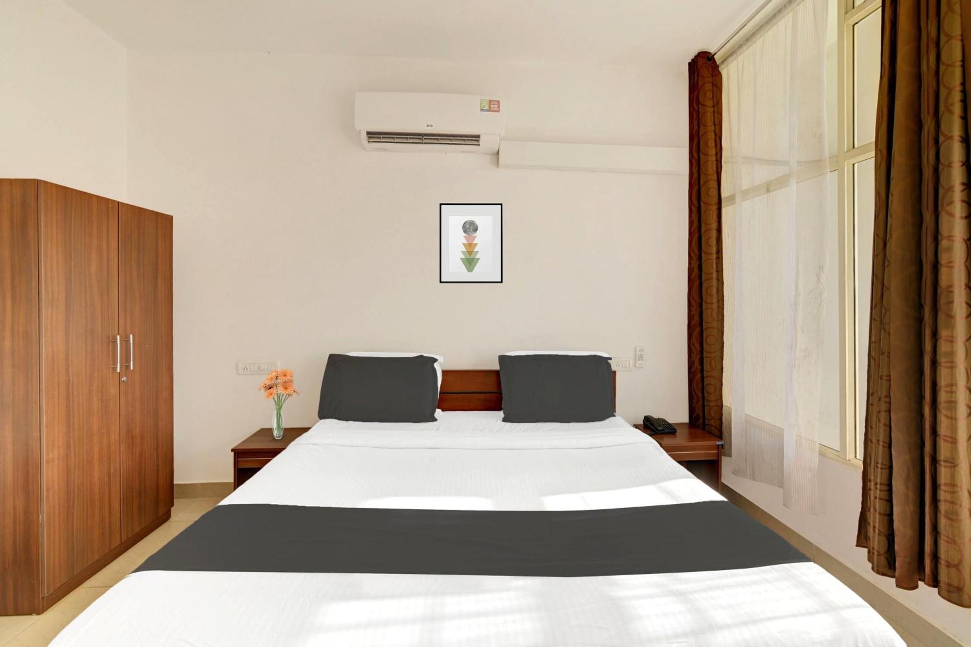 Super Collection O Madikeri City Center Near Ksrtc Bus Stand Coorg Formerly Hotel Ragsys Exterior foto