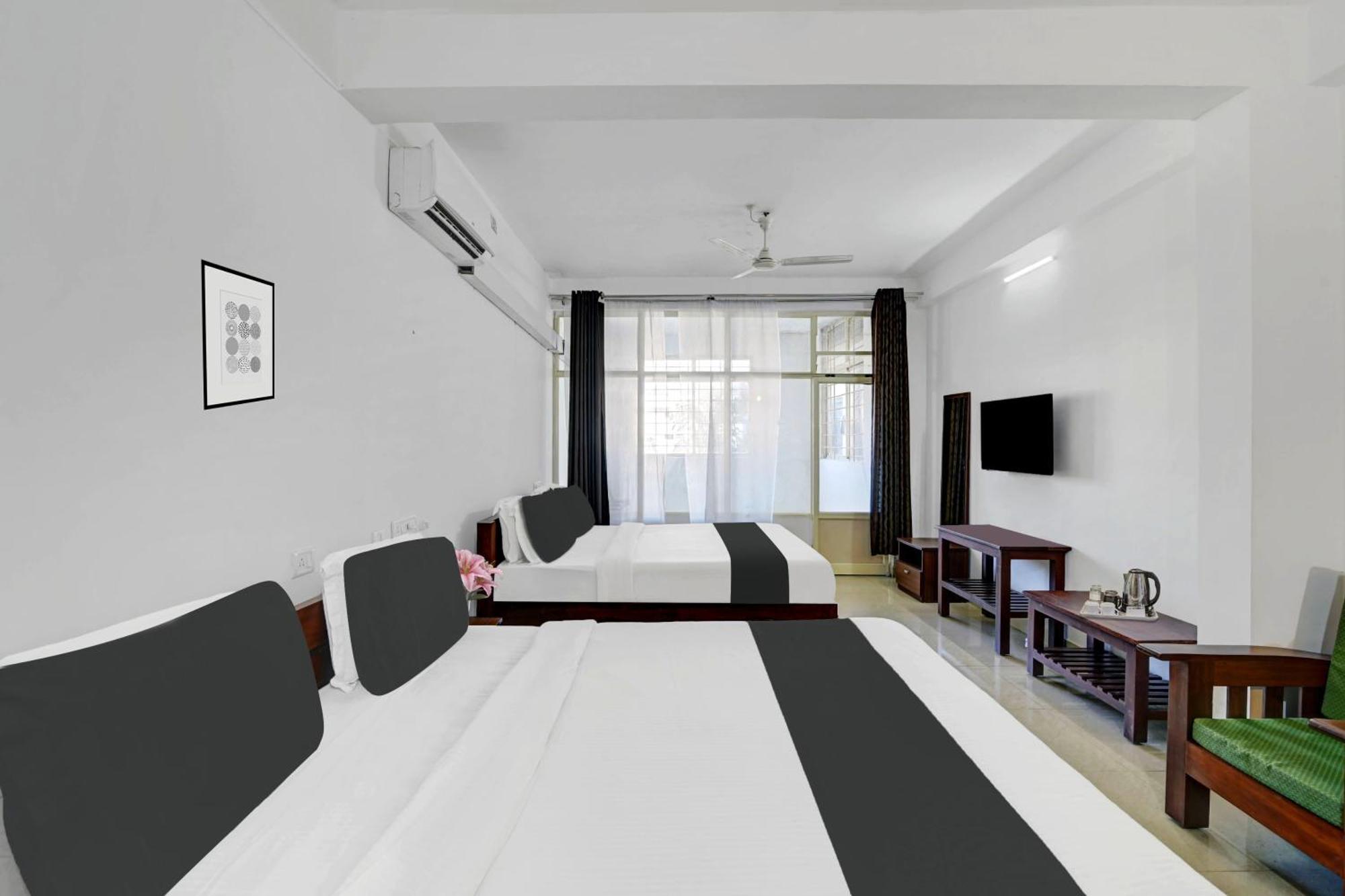 Super Collection O Madikeri City Center Near Ksrtc Bus Stand Coorg Formerly Hotel Ragsys Exterior foto